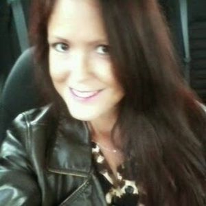 Meet your Posher, Laurie